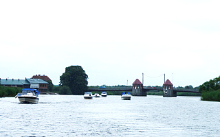 Wspólny rejs motorówkami Pętlą Żuławską Wspólny rejs motorówkami Pętlą Żuławską